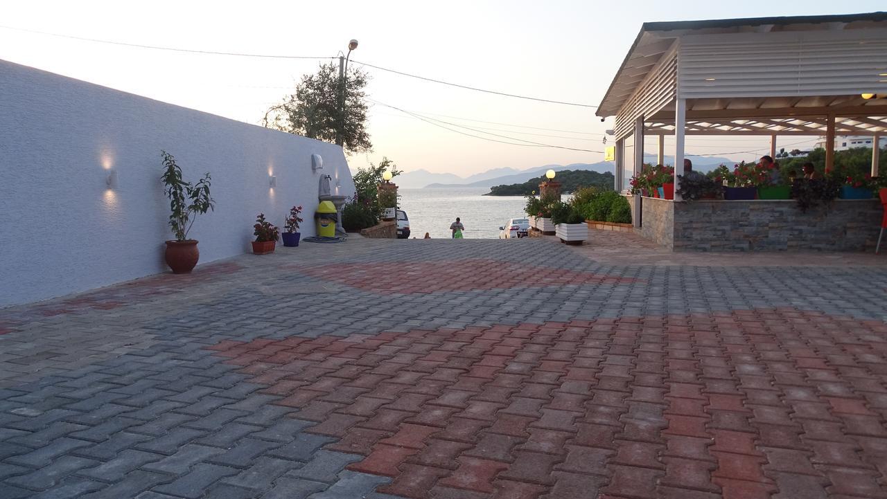 Hotel De Luna Ksamil Exteriér fotografie